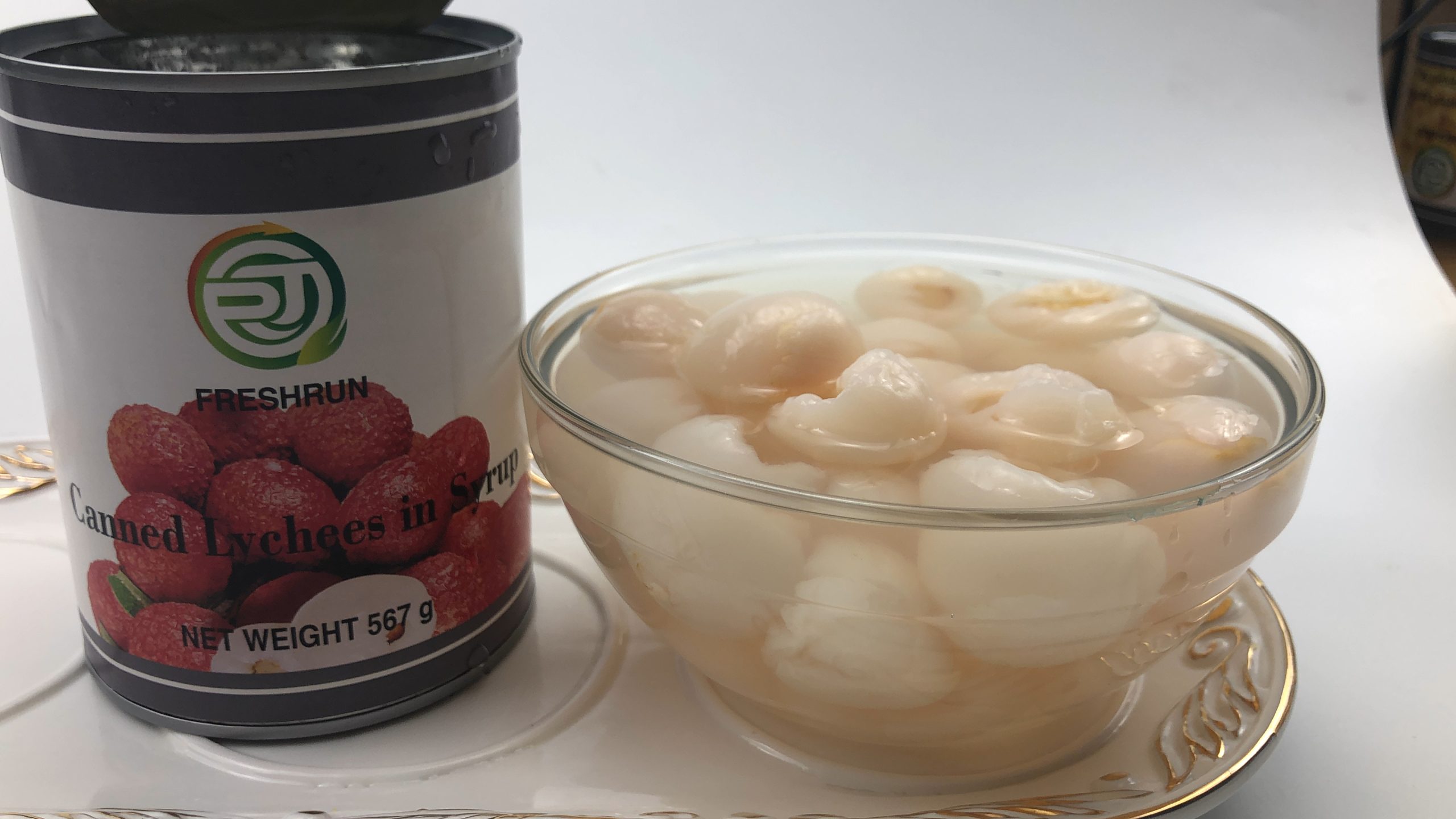 Canned lychees in syrup